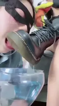 Poster: Couple Worship Mistress