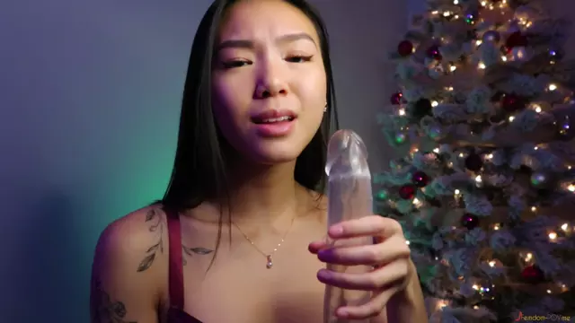 Poster: Cyberbully Gigi - Holiday Hand Humper - New Year -Handpicked Jerk-Off Instruction Poster: Cyberbully Gigi - Holiday Hand Humper - New Year -Handpicked Jerk-Off Instruction
