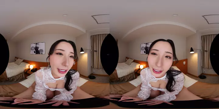 Poster: URVRSP-520 D UltraHD 4K