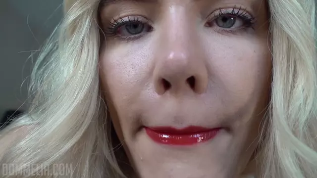 Poster: Dommelia - Goon For Mommys Lips -Handpicked Jerk-Off Instruction