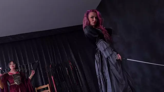 Poster: FemdomFoto - Lady Olga - Cropped By 2 Victorian Ladies (German)